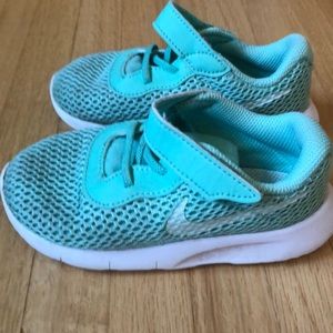 Nike, toddler size 8, mint green shoes